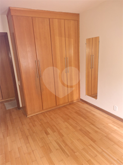 Foto REO1112831
