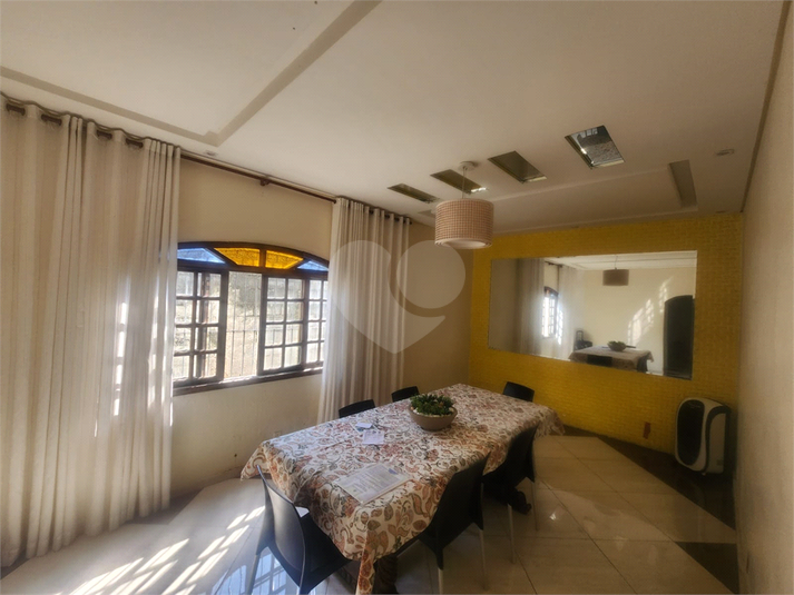 Foto REO1112833