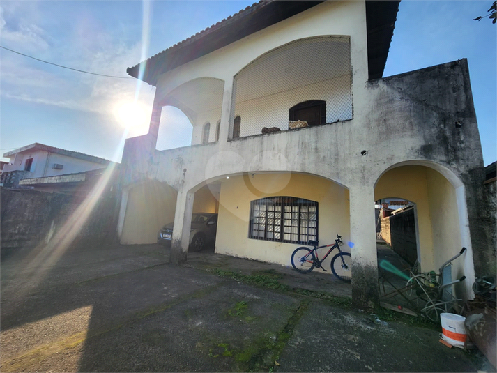 Foto REO1112833