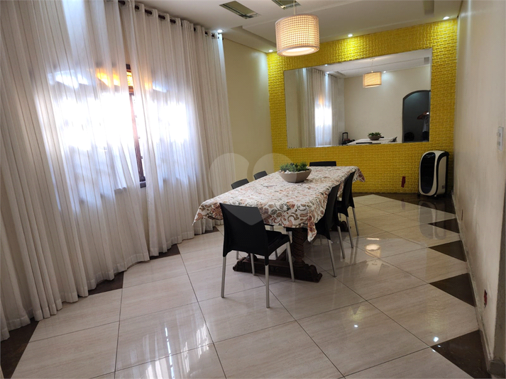 Foto REO1112833
