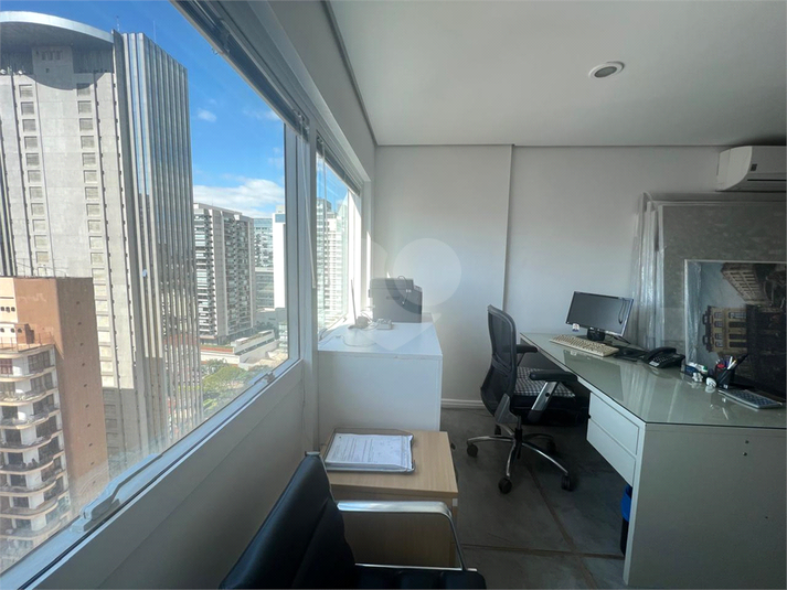 Foto REO1112837