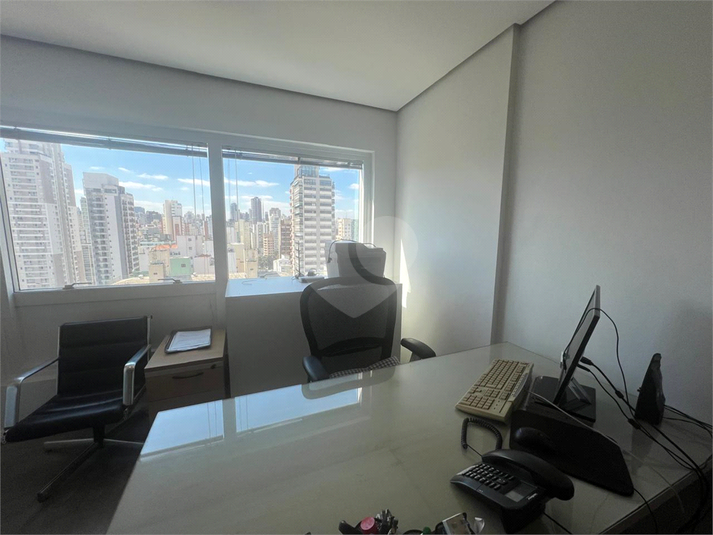 Foto REO1112837