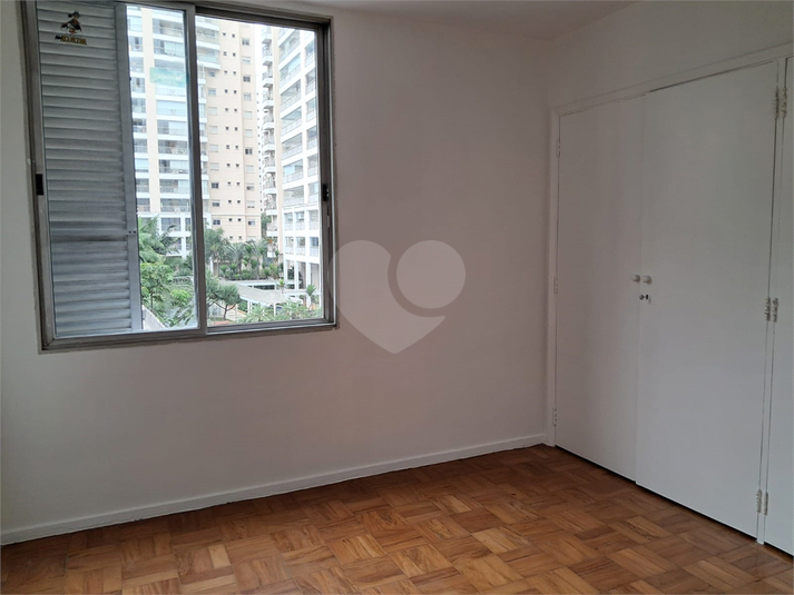 Foto REO1112869