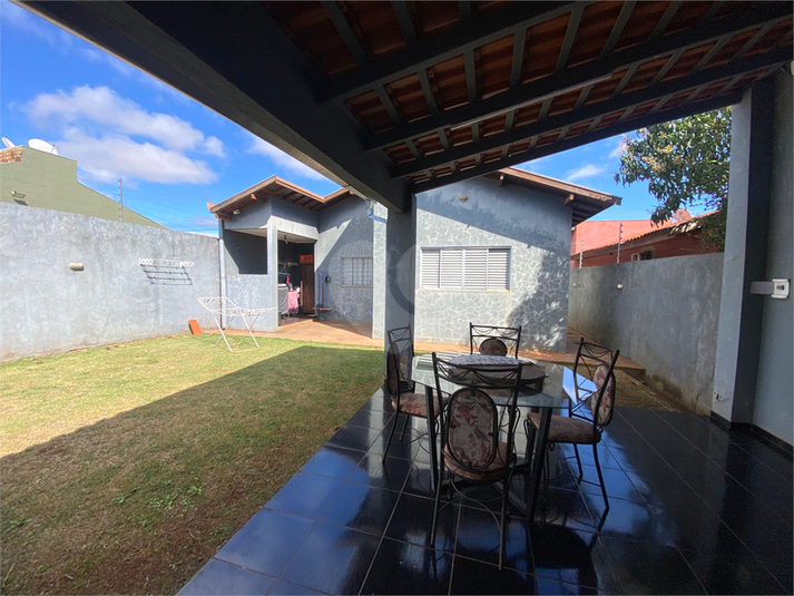 Foto REO1112883