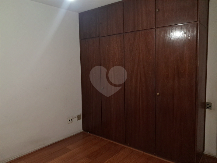 Foto REO1112897