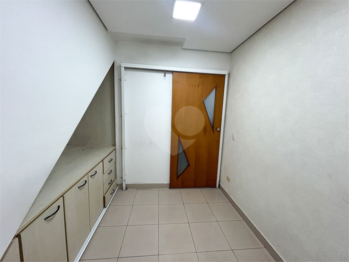 Foto REO1112925
