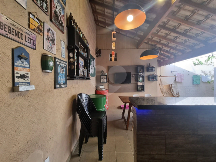 Foto REO1112931