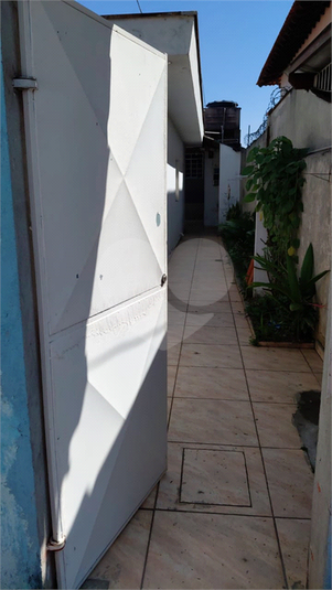 Foto REO1112935