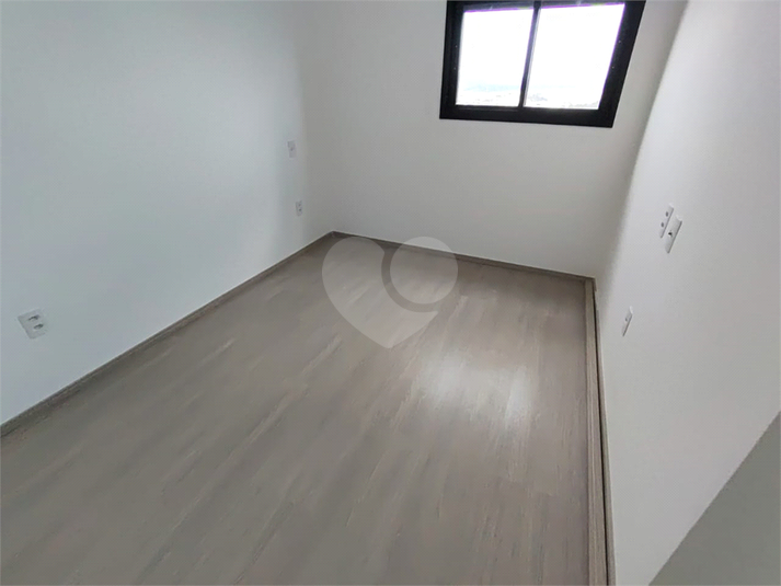 Foto REO1112939