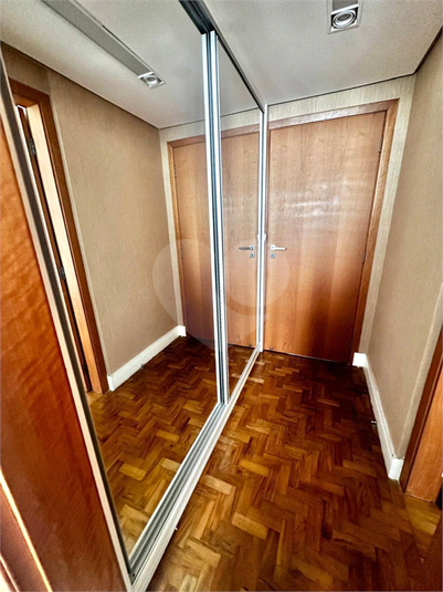 Foto REO1112940