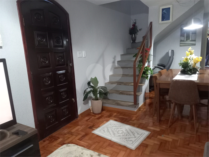 Foto REO1112944