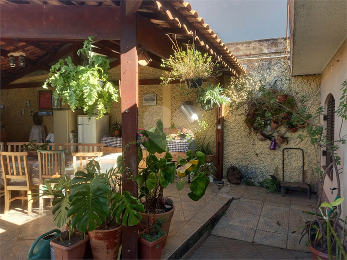 Foto REO1112944