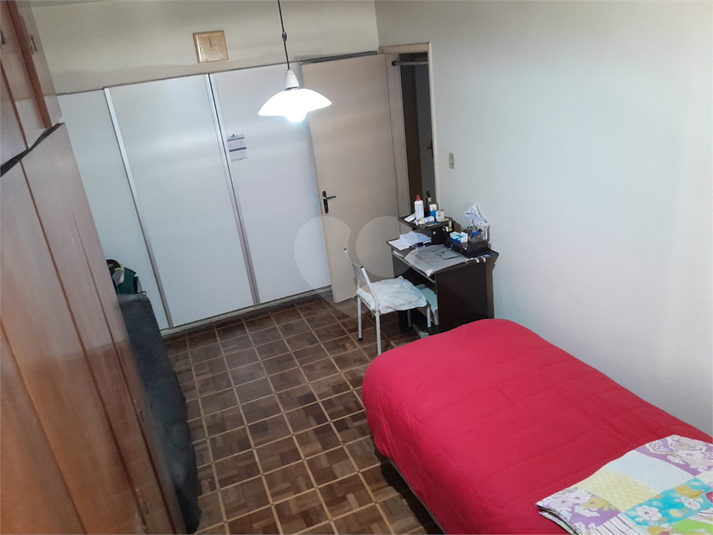Foto REO1112957