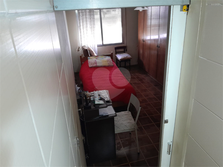 Foto REO1112957
