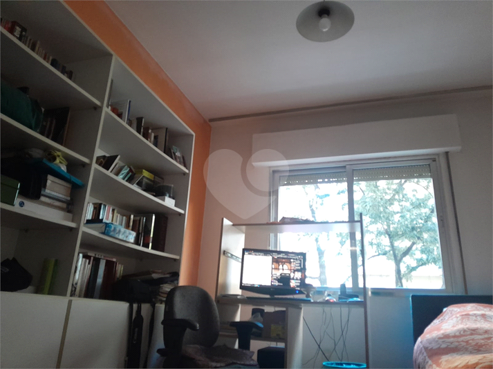 Foto REO1112957
