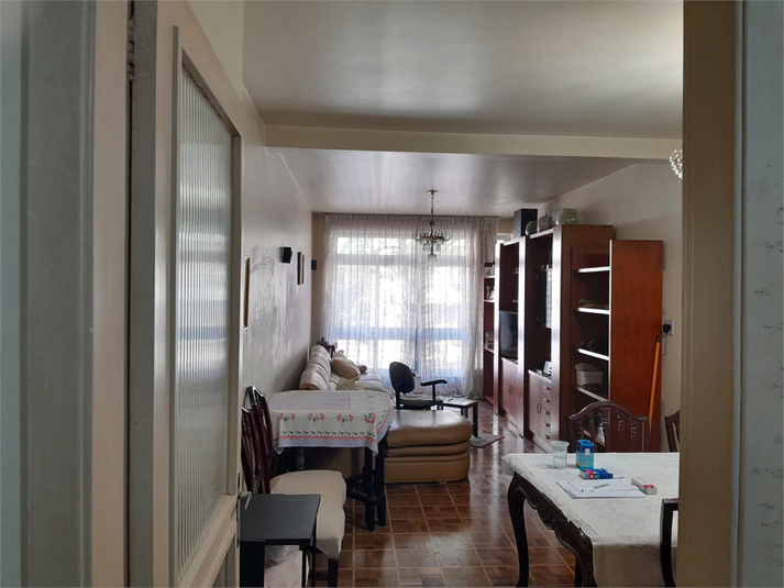 Foto REO1112957