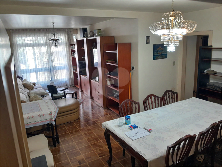 Foto REO1112957