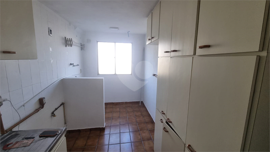 Foto REO1112959