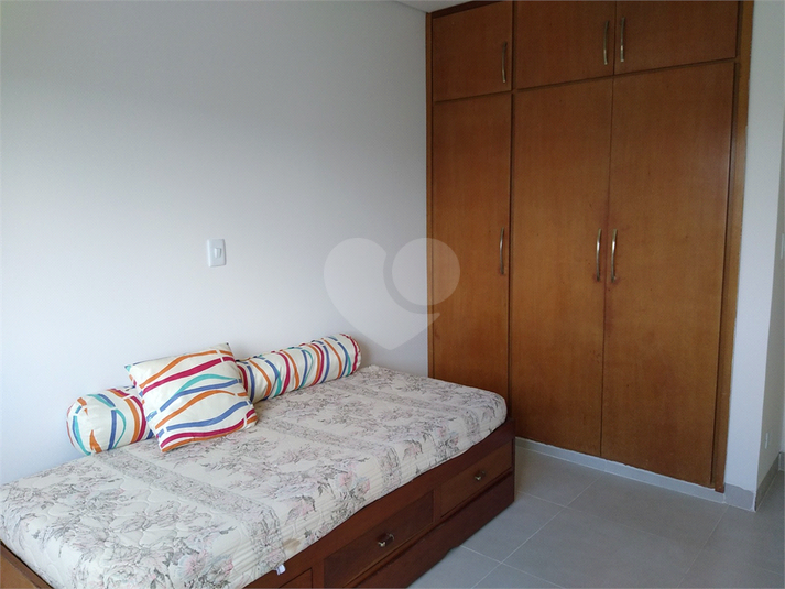 Foto REO1112990