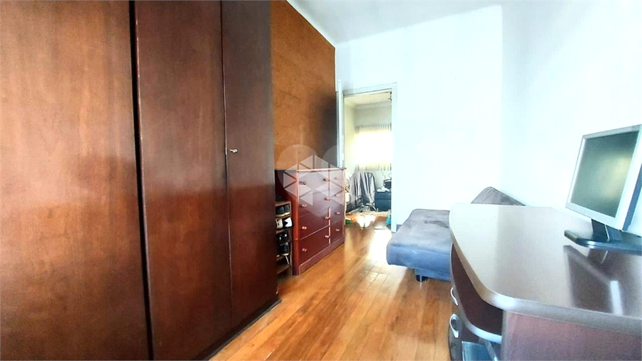 Foto REO1113010