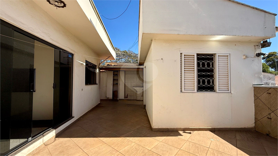 Foto REO1113011