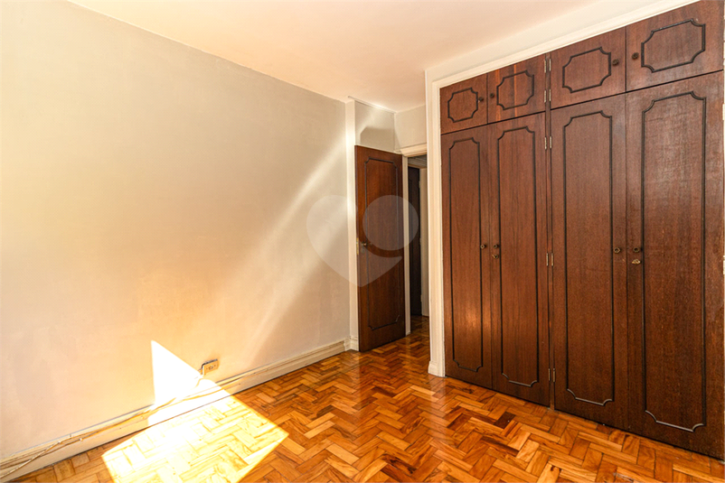 Foto REO1113012