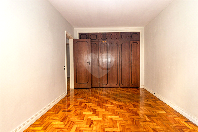 Foto REO1113012