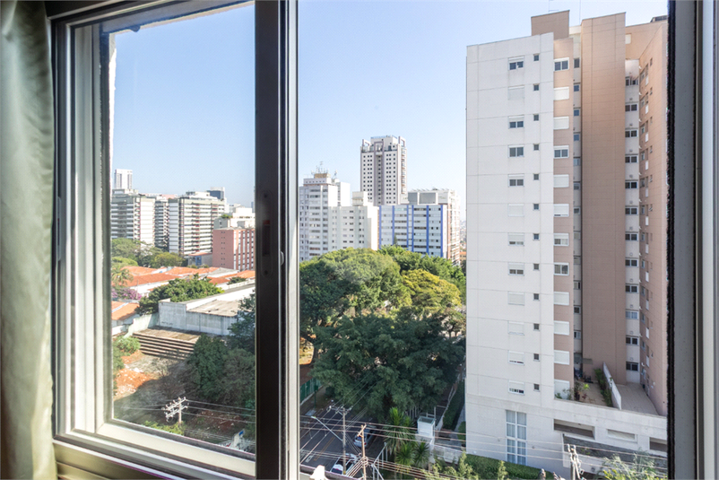 Foto REO1113042