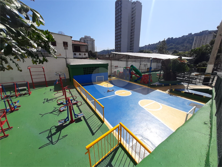 Foto REO1113044