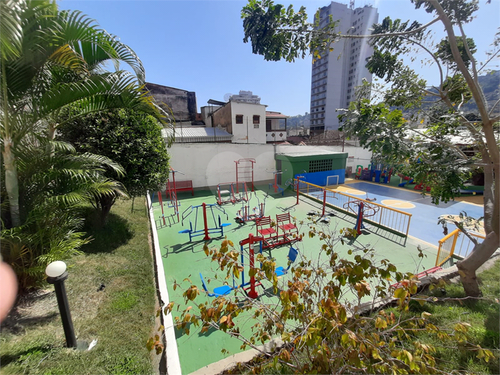 Foto REO1113044