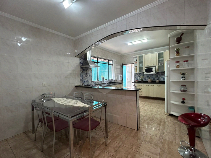 Foto REO1113047