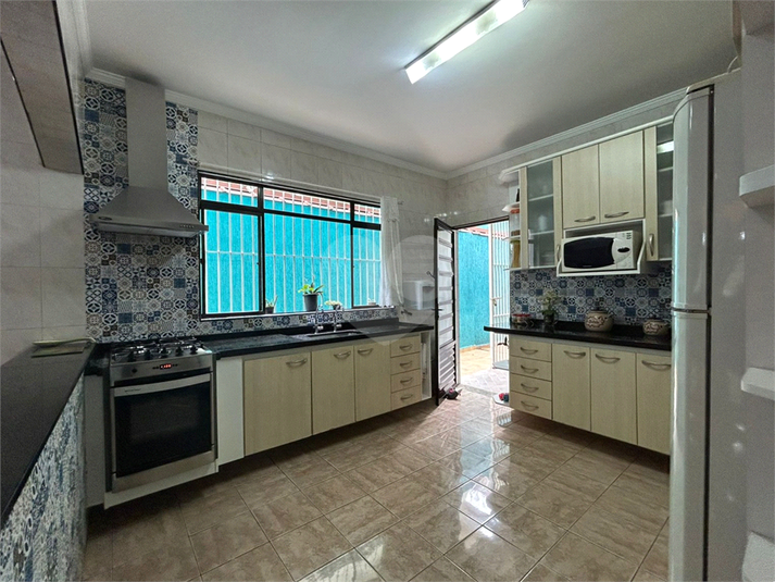 Foto REO1113047