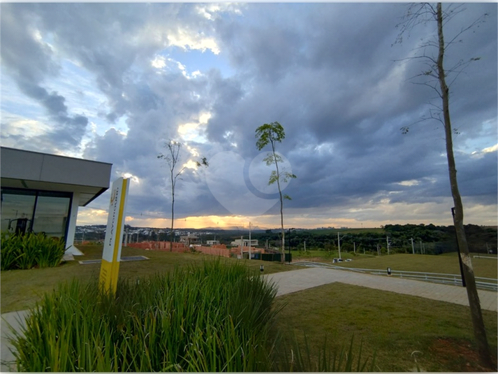 Foto REO1113056