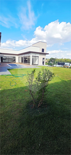 Foto REO1113065