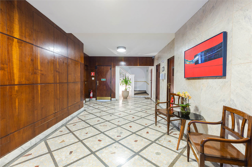 Foto REO1113070