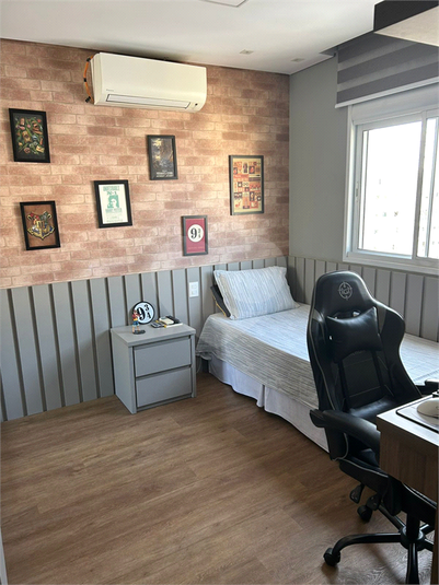 Foto REO1113078