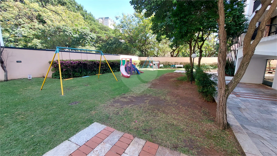 Foto REO1113079