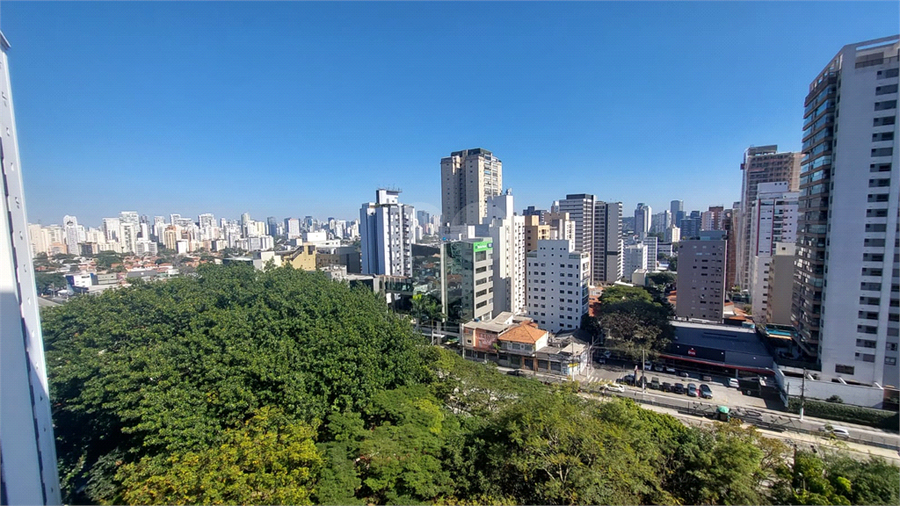 Foto REO1113079