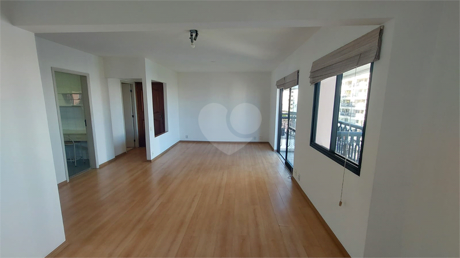 Foto REO1113079