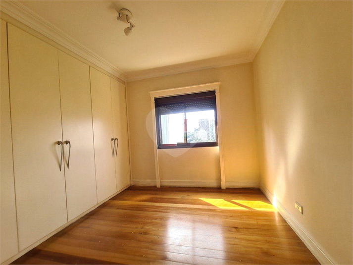 Foto REO1113080