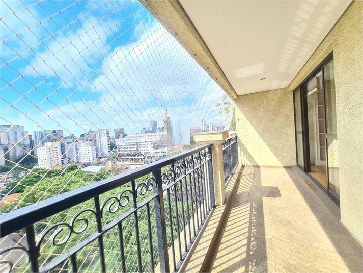 Foto REO1113080