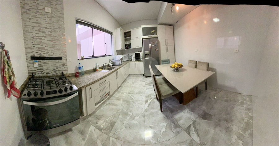 Foto REO1113081