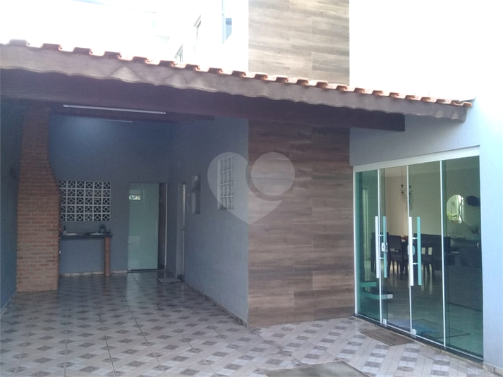 Foto REO1113082