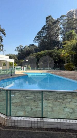 Foto REO1113110