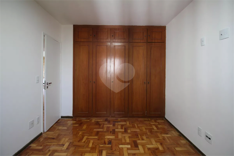 Foto REO1113117