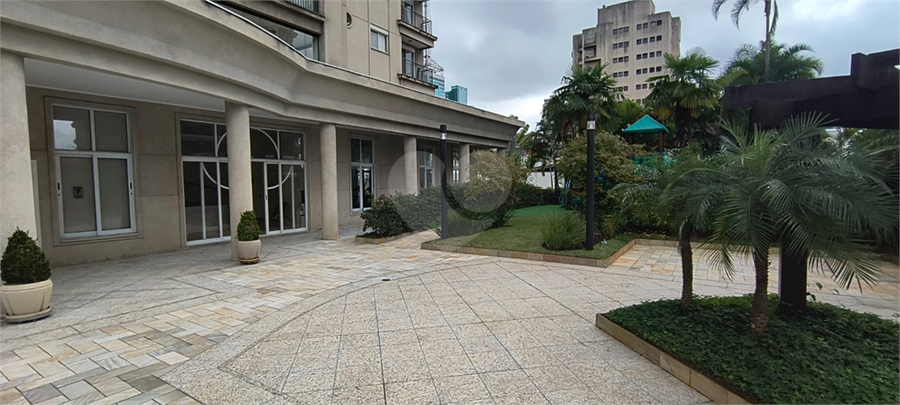 Foto REO1113144