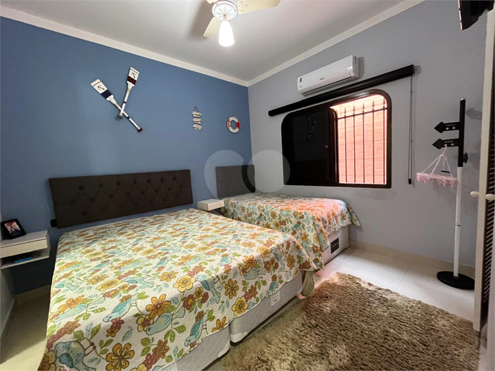 Foto REO1113178