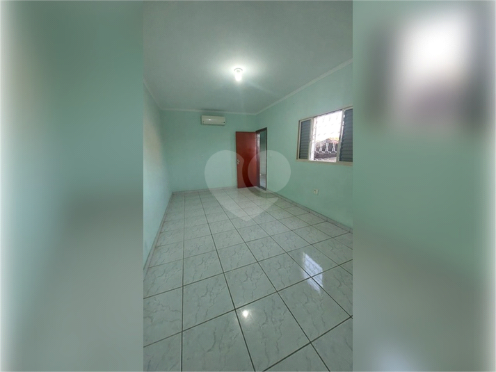 Foto REO1113221