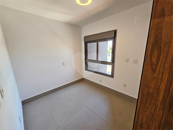 Foto REO1113254