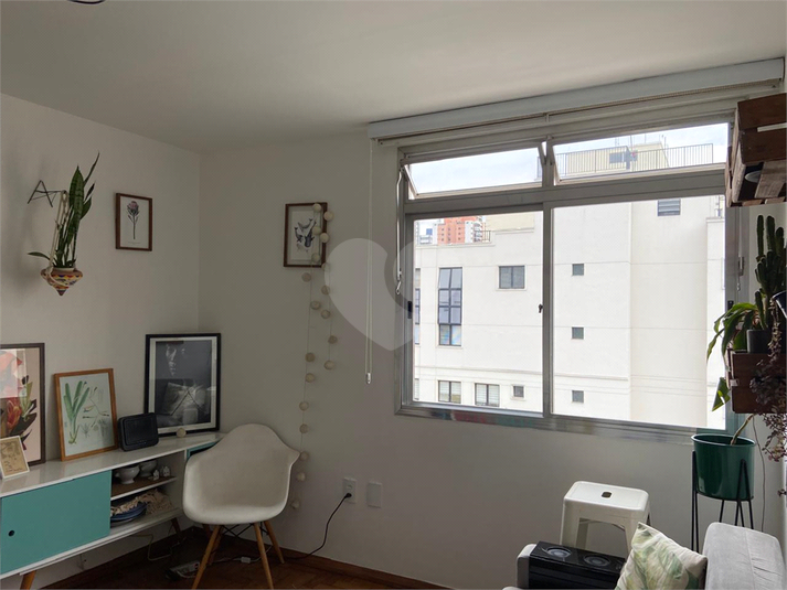Foto REO1113255